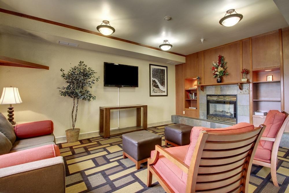 Comfort Hotel 4*